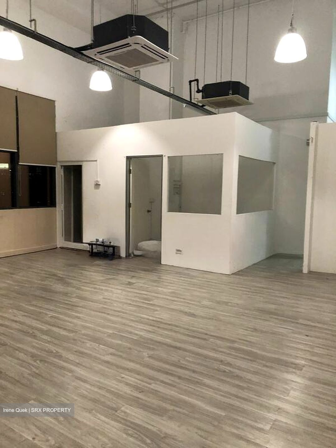 Ct Hub 2 (D12), Office #566198181